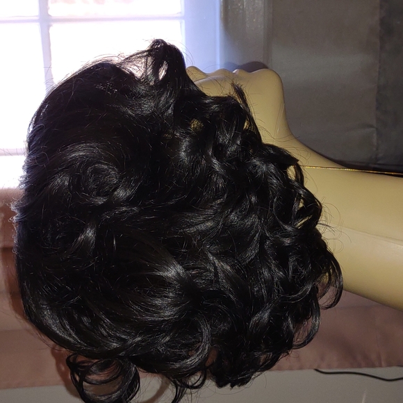 Nina wig - Picture 4 of 10